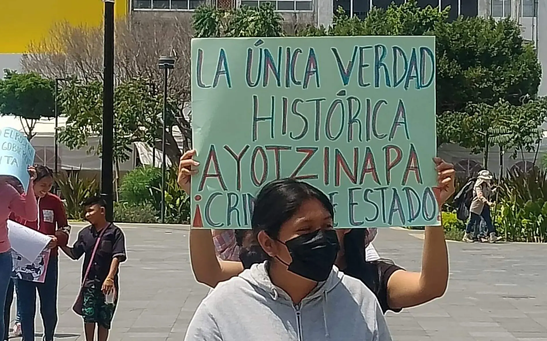 marcha ayotzinapa